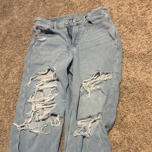 American Eagle Outfitters Light Wash Ripped Boyfriend Jeans